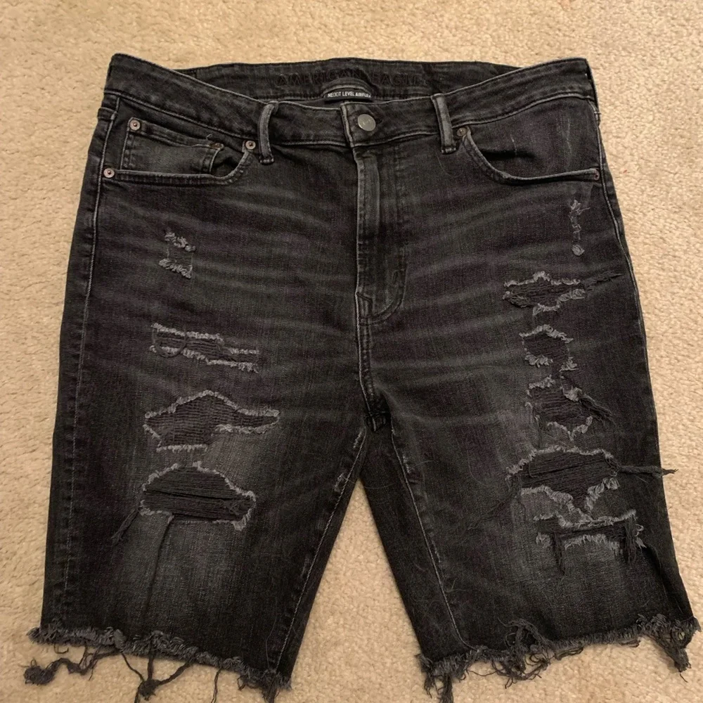 AMERICAN EAGLE NEXT LEVEL STRETCH SHORTS. RARELY WORN